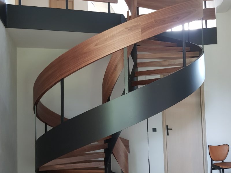 H&P Trepp eritellimusel valmistatud keerdtrepp